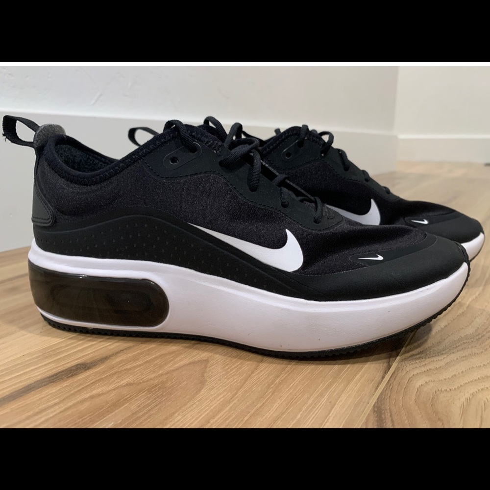 Nike Air Max shoes size 7